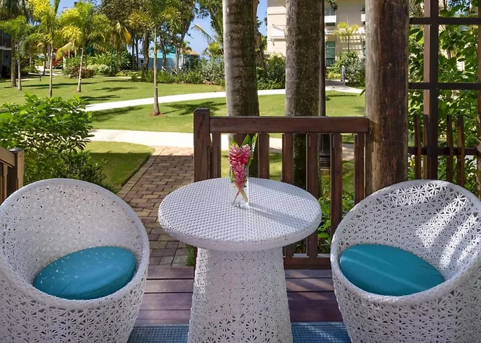 Tropical Beachfront Walkout Concierge Double